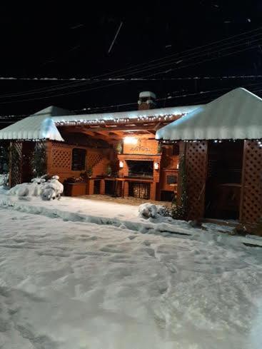 Коттедж "Пятое Колесо" 1 Lazeshchyna Extérieur photo