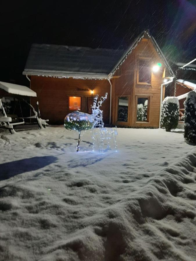 Коттедж "Пятое Колесо" 1 Lazeshchyna Extérieur photo
