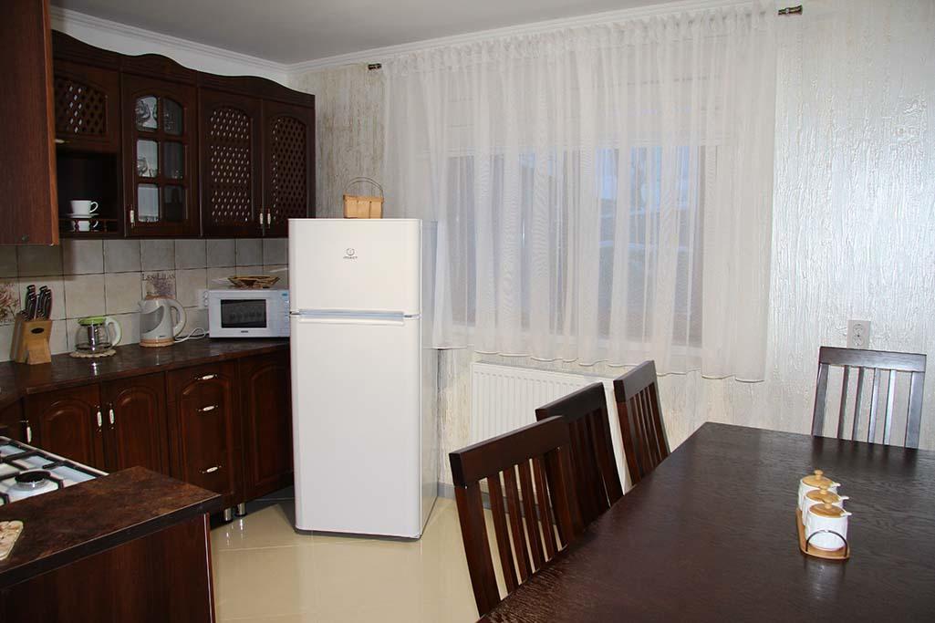 Коттедж "Пятое Колесо" 1 Lazeshchyna Extérieur photo