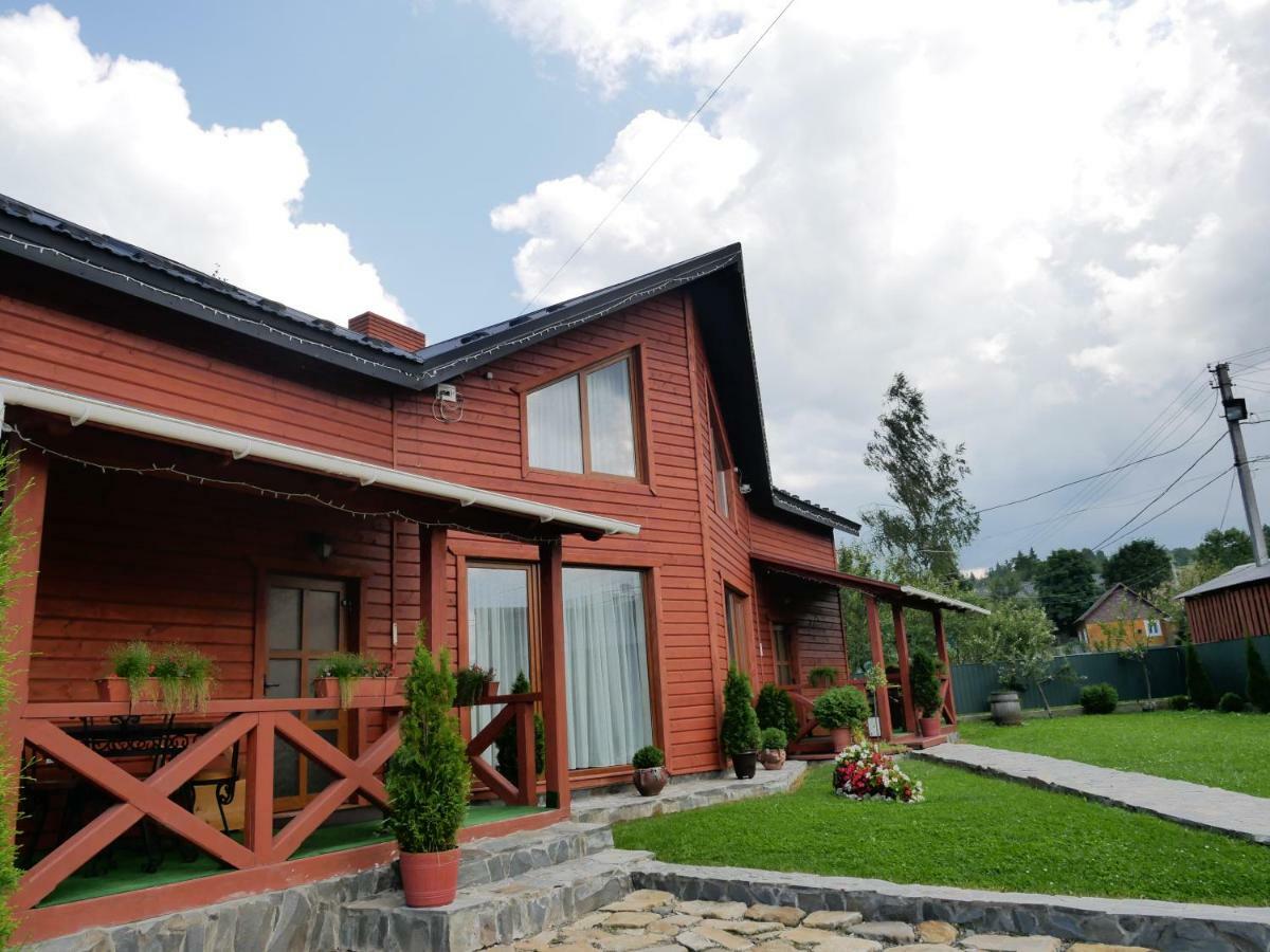 Коттедж "Пятое Колесо" 1 Lazeshchyna Extérieur photo
